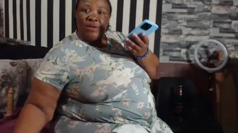 bighotmature online show from April 6, 2026, 10:05 am