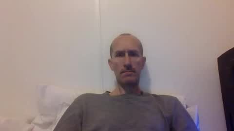 Snapshot of bighugemouthful chatting on November 25, 2025, 3:17 am Chaz online show from November 25, 2025, 3:17 am