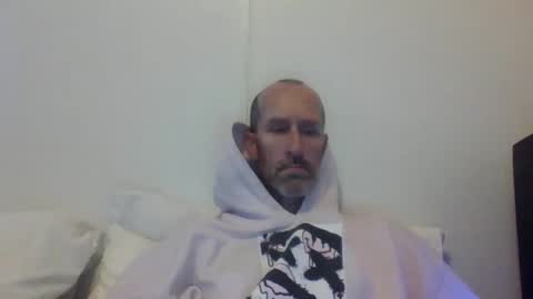 Snapshot of bighugemouthful chatting on November 30, 2025, 2:48 am Chaz online show from November 30, 2025, 2:48 am
