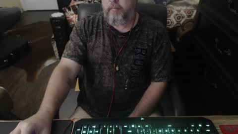 bighugmugg online show from October 12, 2025, 4:28 pm