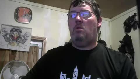 Snapshot of bigjohn41000 chatting on October 17, 2025, 9:45 am bigjohn41000 online show from October 17, 2025, 9:45 am