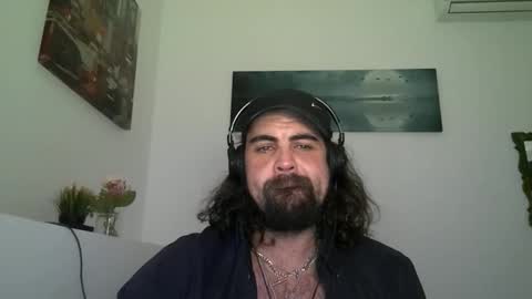 Snapshot of bigjohnofthewood chatting on October 12, 2025, 4:33 am BigJohnOfTheWoods online show from October 12, 2025, 4:33 am