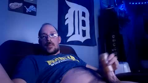 Snapshot of bigkandykane6969 chatting on November 16, 2025, 8:09 am bigkandykane6969 online show from November 16, 2025, 8:09 am