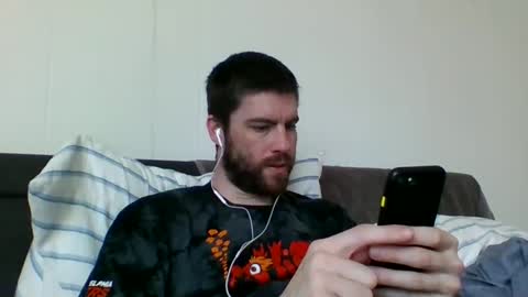 Snapshot of bigmag23 chatting on April 18, 2026, 6:45 pm bigmag23 online show from April 18, 2026, 6:45 pm