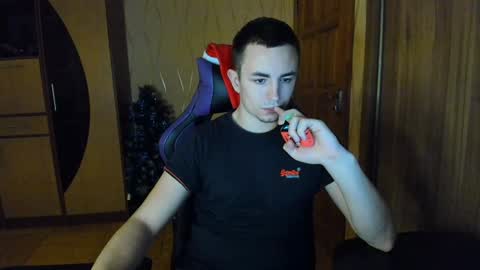 Snapshot of bigmark03 chatting on December 23, 2024, 9:08 pm BigMark03 online show from December 23, 2024, 9:08 pm