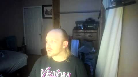 bigmike20129020 online show from January 17, 2025, 4:28 am