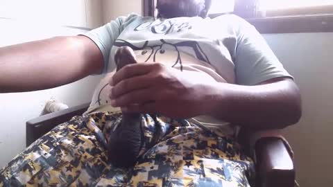 bignaturaldesi online show from February 7, 2026, 10:08 am