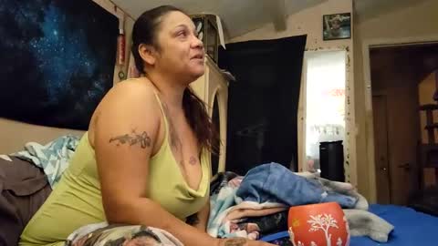 the Mini mami online show from February 28, 2025, 6:10 am