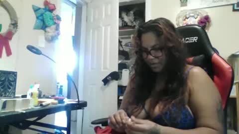 the Mini mami online show from September 10, 2025, 6:41 pm