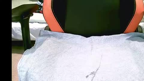 bigonecums online show from April 16, 2026, 8:59 am