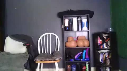 bigpussypump online show from February 24, 2025, 4:38 am