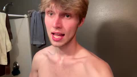 bigskinnyboyshh online show from December 16, 2024, 6:43 am