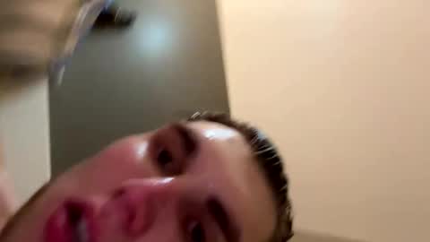 bigskinnyboyshh online show from December 22, 2024, 1:34 am