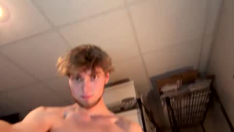 bigskinnyboyshh online show from February 9, 2025, 6:22 am