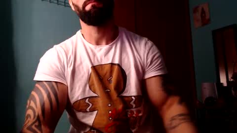 Snapshot of bigstallone chatting on December 18, 2024, 11:51 pm BigStallion online show from December 18, 2024, 11:51 pm