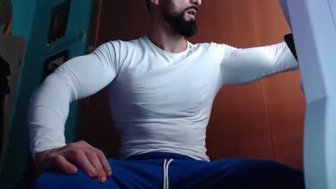 Snapshot of bigstallone chatting on October 6, 2025, 11:02 pm BigStallion online show from October 6, 2025, 11:02 pm