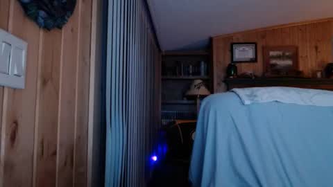 Snapshot of bigthicksatisfying2 chatting on October 27, 2025, 12:36 am bigthicksatisfying2 online show from October 27, 2025, 12:36 am