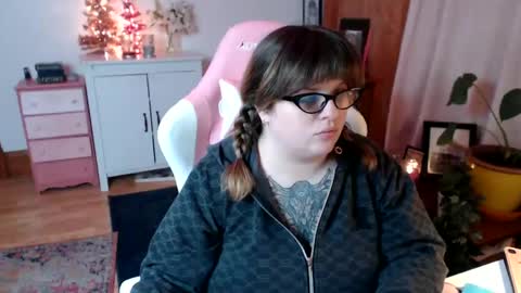 Morgan Lafeuille online show from December 20, 2024, 2:08 am