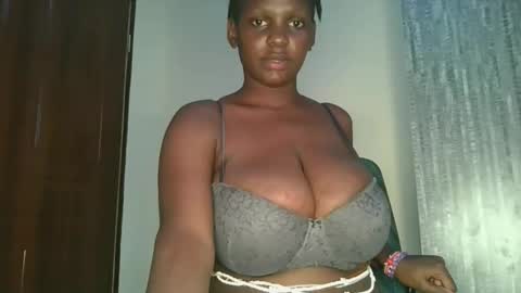 bigtit166077 online show from October 23, 2025, 3:22 pm