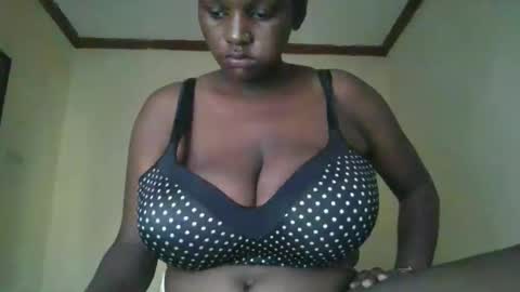 bigtit166077 online show from October 31, 2025, 11:44 am