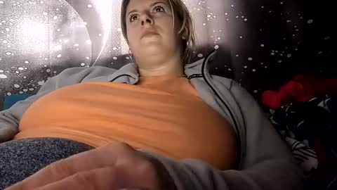 bigtitslala online show from November 27, 2025, 1:46 pm