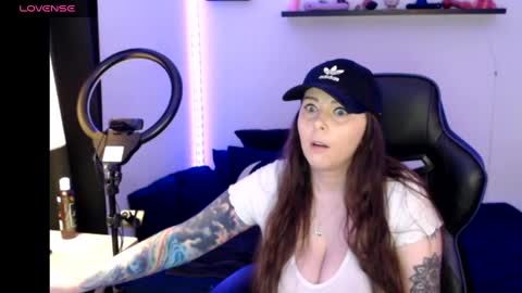 Snapshot of bigtittedtattedlesbian chatting on March 12, 2025, 12:20 am Nichole lights online show from March 12, 2025, 12:20 am