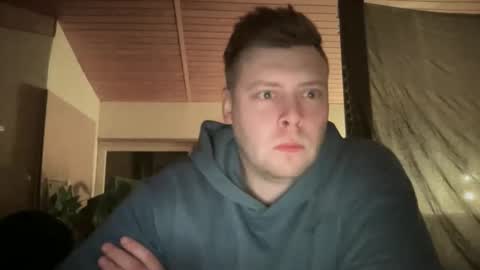 Snapshot of bigtwhite chatting on December 5, 2025, 8:05 pm bigtwhite online show from December 5, 2025, 8:05 pm