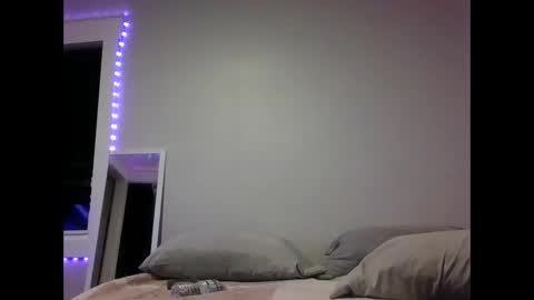Snapshot of bigwaynebabyxxx chatting on April 8, 2026, 5:18 am bigwaynebabyxxx online show from April 8, 2026, 5:18 am