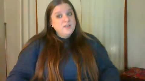 Snapshot of bigwheeliestyle chatting on December 17, 2024, 2:55 am Lady of the WHEEL online show from December 17, 2024, 2:55 am