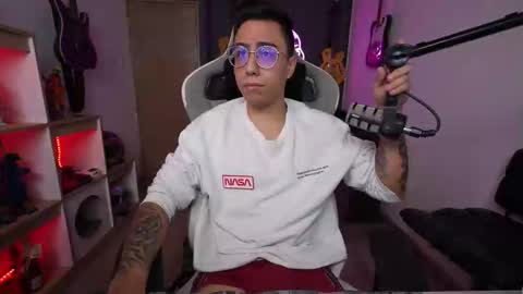 bigxboy96 online show from November 11, 2025, 11:43 am