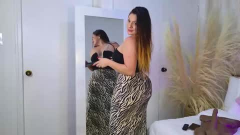   online show from September 18, 2025, 7:05 pm
