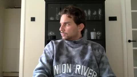 bikdig1 online show from January 28, 2025, 2:53 pm