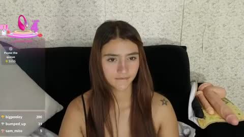 Snapshot of biker_petite11 chatting on April 28, 2026, 2:27 am biker online show from April 28, 2026, 2:27 am
