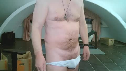 Snapshot of bikertom1988 chatting on January 6, 2025, 6:58 am bikertom1988 online show from January 6, 2025, 6:58 am