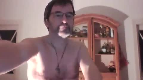 Snapshot of bikertom1988 chatting on February 2, 2025, 2:17 am bikertom1988 online show from February 2, 2025, 2:17 am