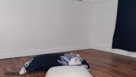 Snapshot of bilie11 chatting on March 16, 2026, 5:44 am Bilie online show from March 16, 2026, 5:44 am