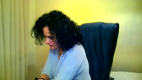 Snapshot of bililay chatting on January 19, 2025, 10:28 pm DOM NIKA online show from January 19, 2025, 10:28 pm