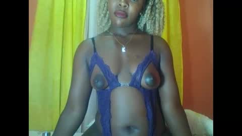 TREZAH online show from January 3, 2025, 9:15 pm