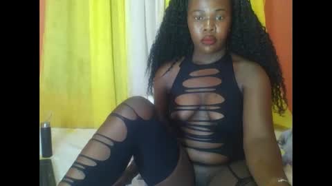 TREZAH online show from January 20, 2025, 6:43 pm