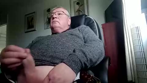 billlllllyb online show from April 2, 2026, 12:47 pm