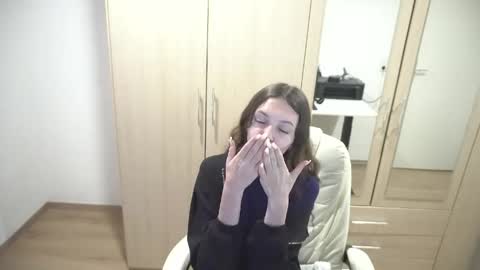 Snapshot of billly1love chatting on April 23, 2026, 1:07 am billy1love online show from April 23, 2026, 1:07 am