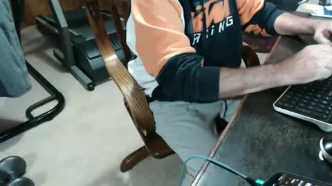 billy471 online show from April 1, 2026, 10:40 pm