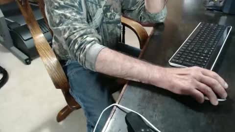 billy471 online show from April 19, 2026, 11:07 pm