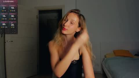 Billy and Lisahelp us to reach 100 likes online show from September 25, 2025, 9:57 am