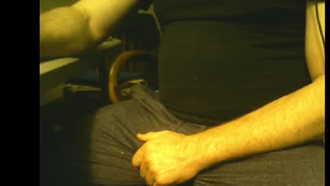 bimale4hotphuk online show from November 3, 2025, 8:37 am