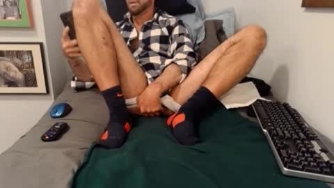 bimalefor4youtouse online show from December 15, 2025, 2:49 am