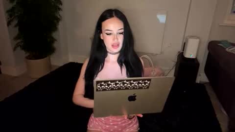 bimbodoll18 online show from October 4, 2025, 6:06 pm