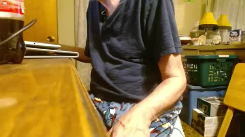 Bimbttm online show from June 9, 2026, 4:35 am