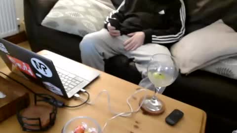 bindmedown online show from February 5, 2026, 9:52 pm