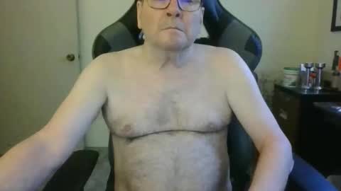 Snapshot of bink195234 chatting on April 10, 2026, 2:11 pm Bink195234 online show from April 10, 2026, 2:11 pm